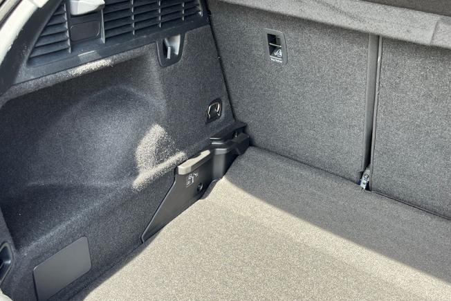 AUDI Q2 Photo 38