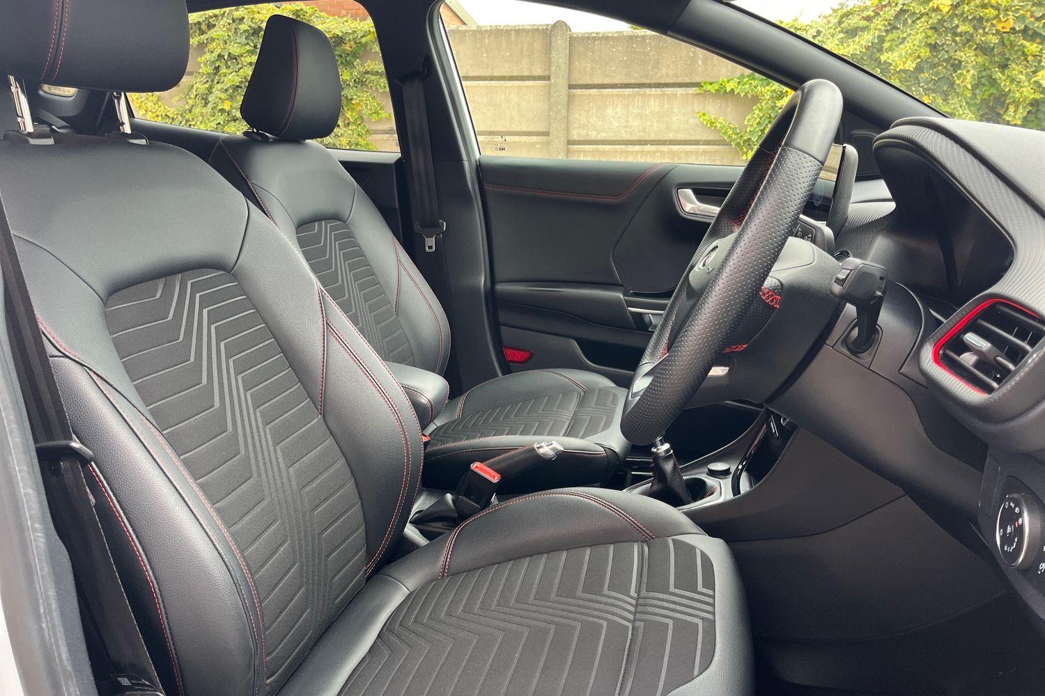 Ford PUMA Photo 16