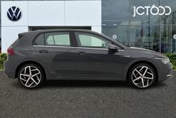 VOLKSWAGEN Golf Photo 4