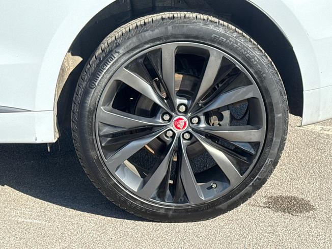 JAGUAR F-Pace Photo 5