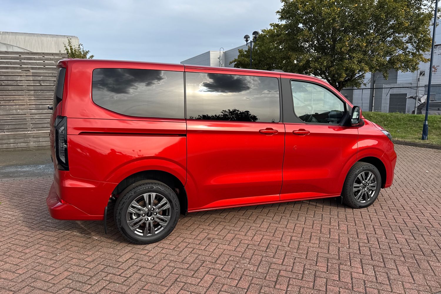 Ford Tourneo Custom Photo 6