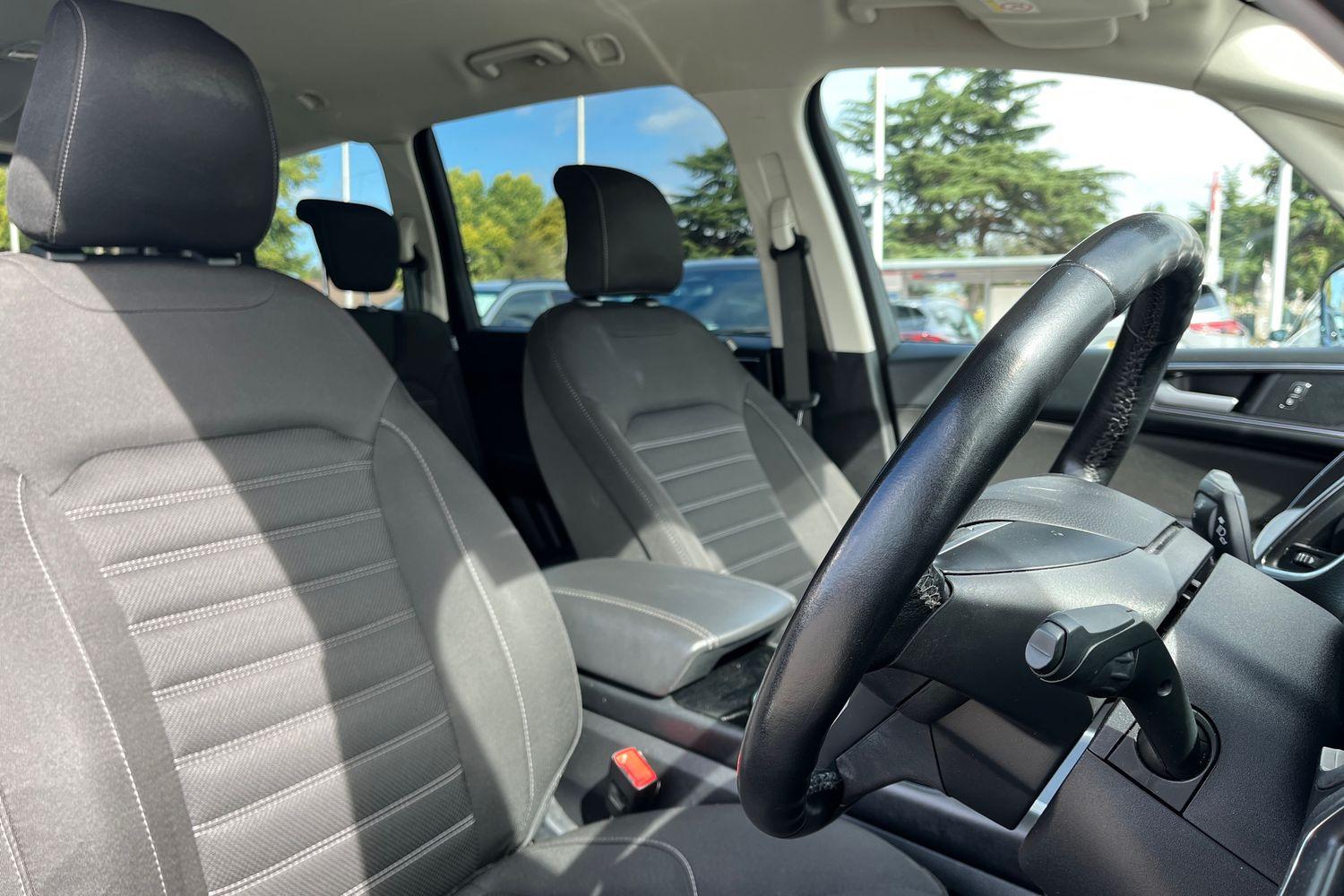 Ford Galaxy Photo 16