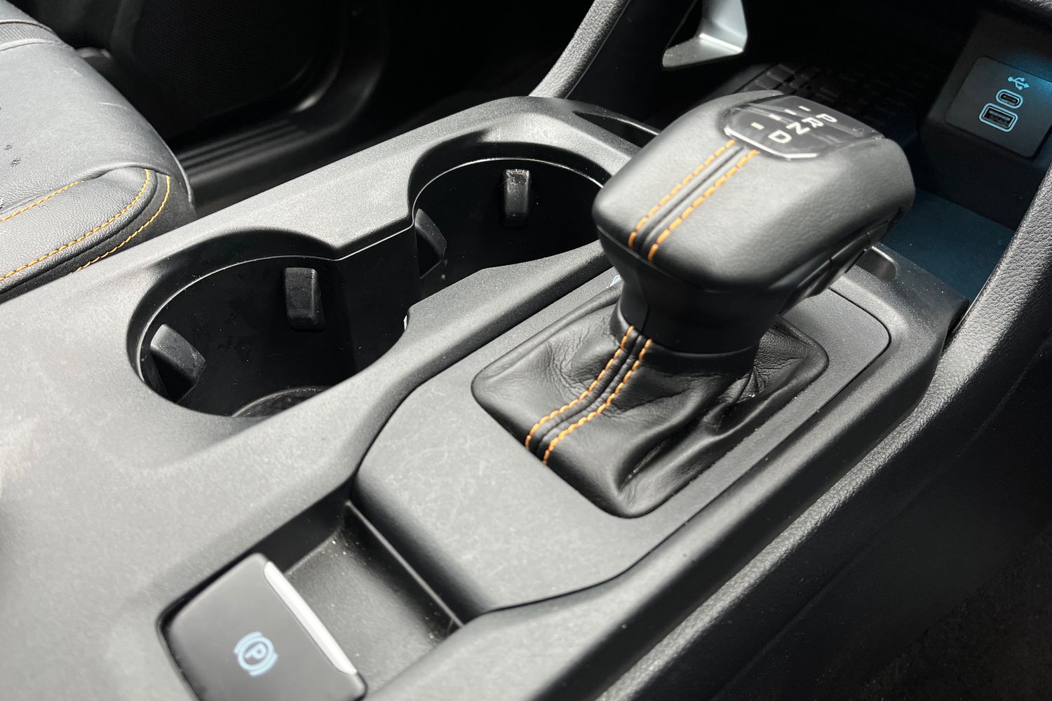 Ford RANGER Photo 32