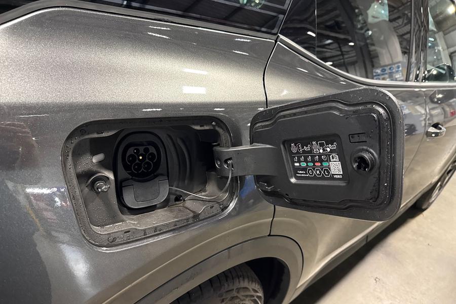 Ford Explorer Photo autoimg-f7f0a6211b0278406085aecbf809f20de01bb38b.jpg