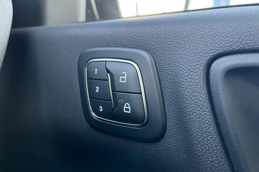 Ford Kuga Photo autoimg-f7f462fea7be22ffb9463b4d3369d82829b8ce7b.jpg