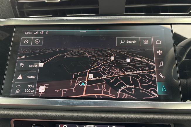 AUDI Q3 Photo 14