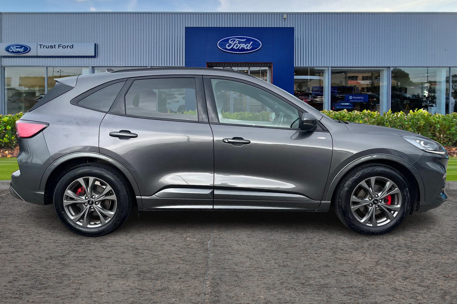 Ford KUGA Photo 2