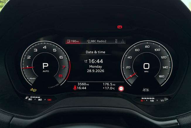 AUDI Q2 Photo 15