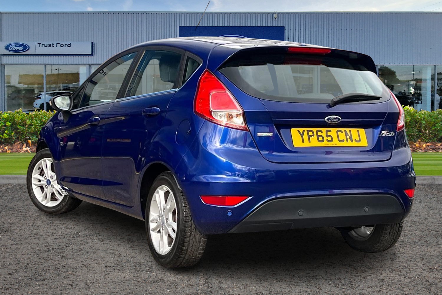 Ford Fiesta Photo 1