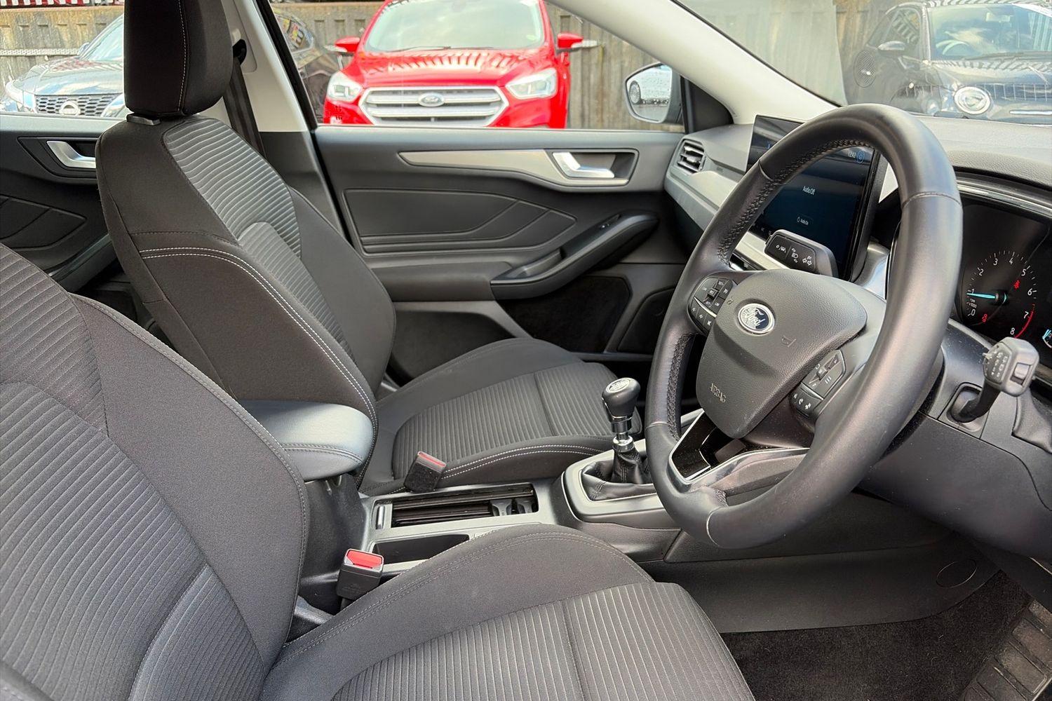 Ford Focus Photo 16