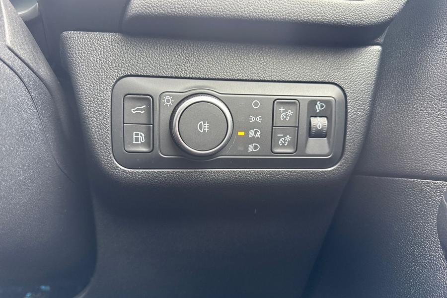 Ford KUGA Photo autoimg-f7f9cf905cdbe3fc5bf0d597cdc1c9a3cc65d6e8.jpg