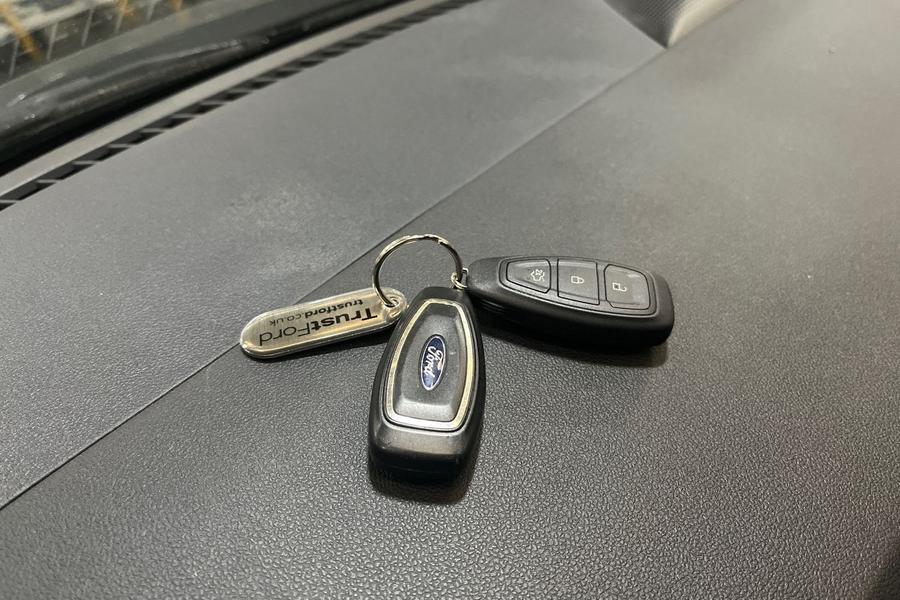 Ford KUGA Photo autoimg-f7fadd1e915be9b87e557af26d204b54322c6d4b.jpg