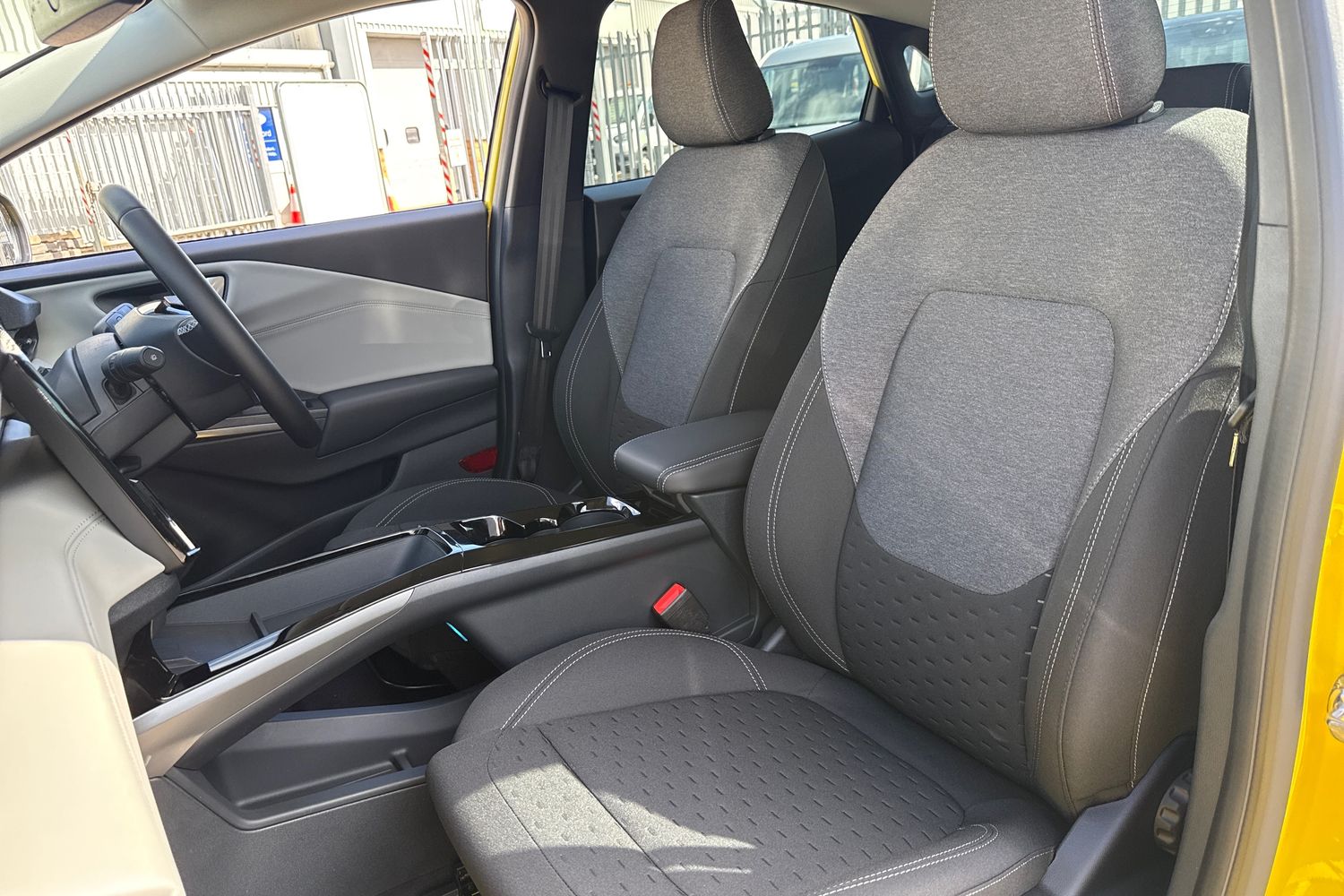 Ford PUMA Photo 18