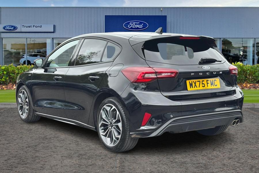 Ford Focus Photo autoimg-f7fede534b0e71935ab50bb0bd2e8e308d386063.jpg