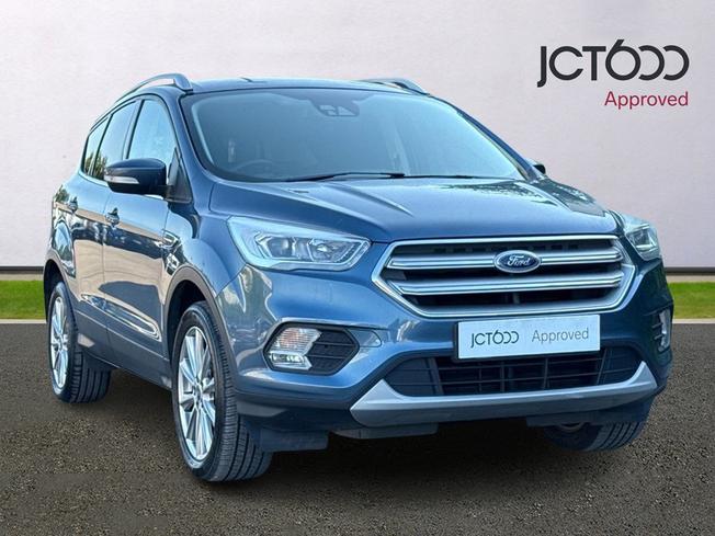 FORD Kuga Photo 1