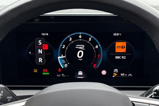 VOLKSWAGEN Tiguan Photo 25