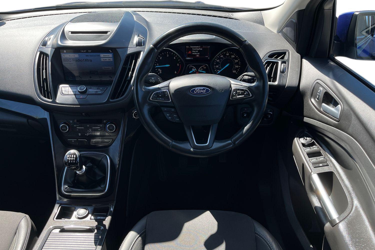 Ford KUGA Photo 10