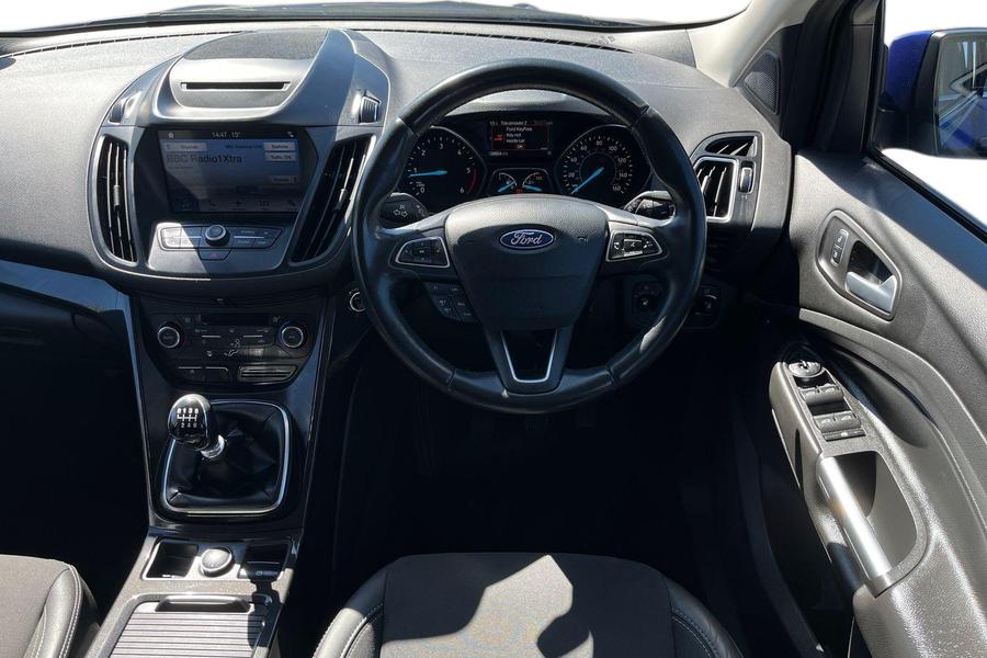 Ford KUGA Photo autoimg-f803dc303e04f7052b00140baac6577f7510a628.jpg