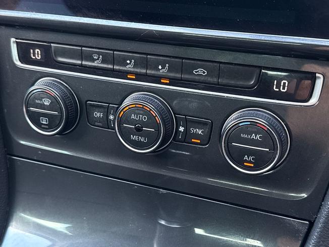 VOLKSWAGEN Golf Photo 46