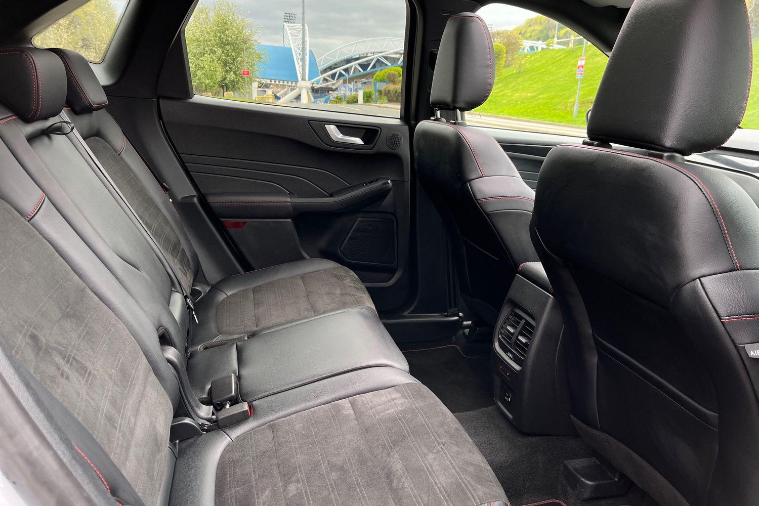 Ford KUGA Photo 37