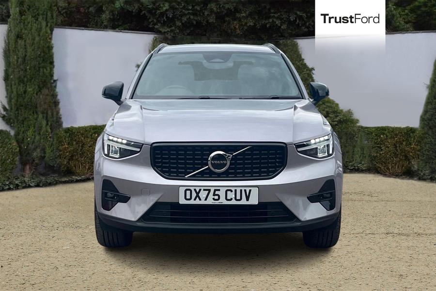 Volvo XC40 Photo autoimg-f80dfc8f59788f7168b0e2403bc96401b3fc1718.jpg
