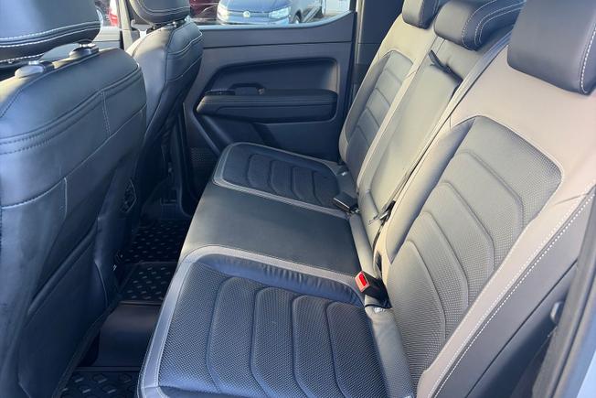 VOLKSWAGEN Amarok Photo 26