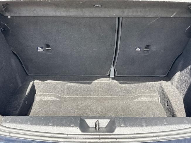 MINI Hatch Photo 12
