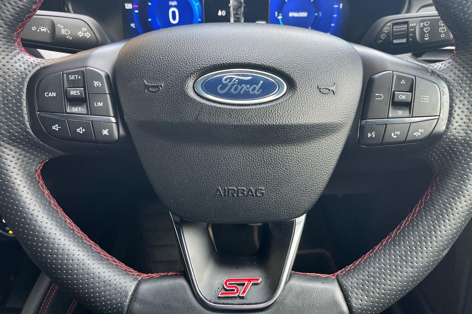 Ford FOCUS Photo 11
