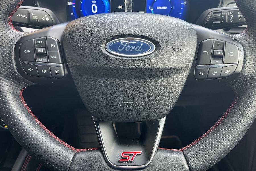 Ford FOCUS Photo autoimg-f8123e94ccab4388ecdcf6dac476443a80455437.jpg