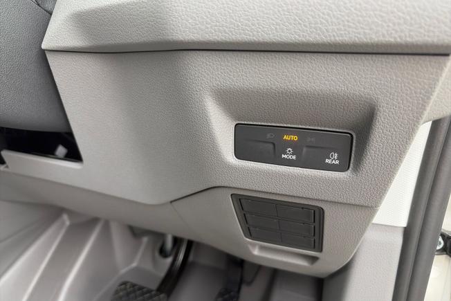 VOLKSWAGEN Crafter Photo 42