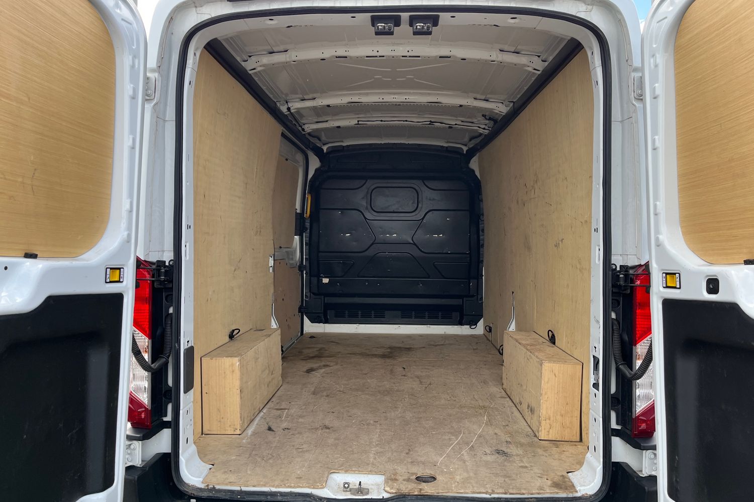 Ford TRANSIT Photo 5