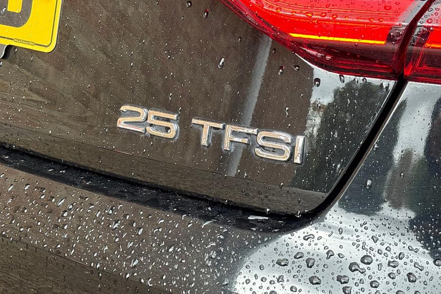 Audi A1 Photo autoimg-f821421e6df39a3ad6ae915bfab6110d20bea194.jpg