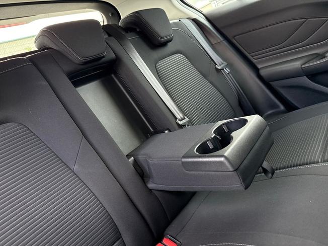 FORD Focus Photo 24