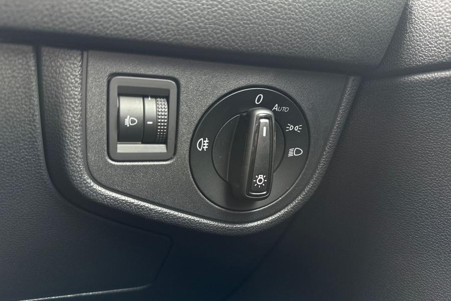 Volkswagen POLO Photo autoimg-f826f02dc4b94d32bbc91acac41f85d70d95cc97.jpg