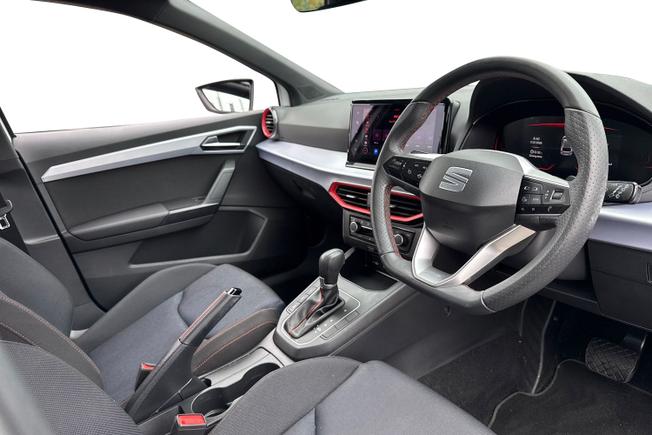 SEAT Ibiza Photo 6