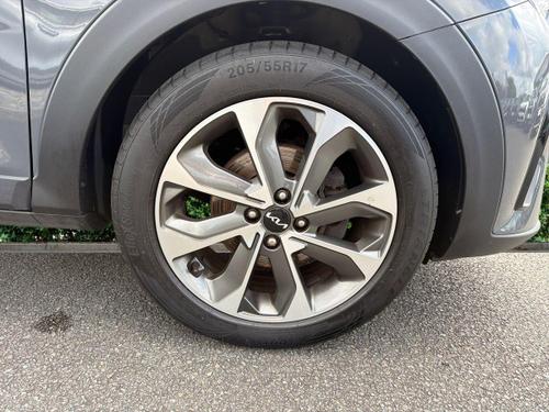 Kia STONIC Photo autoimg-f82db0ccd5111c9f1364026b89248574a36068ea.jpg