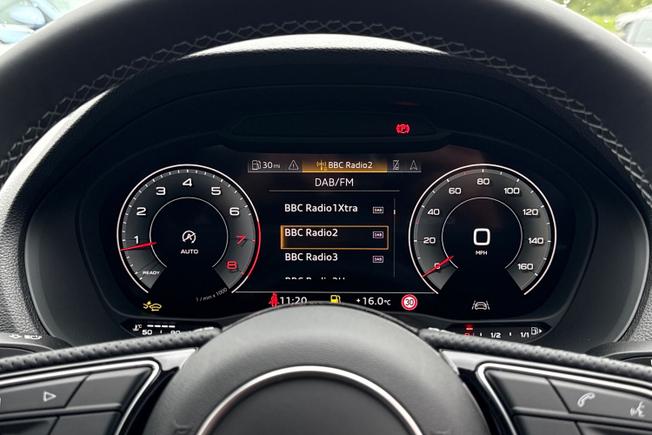 AUDI Q2 Photo 31