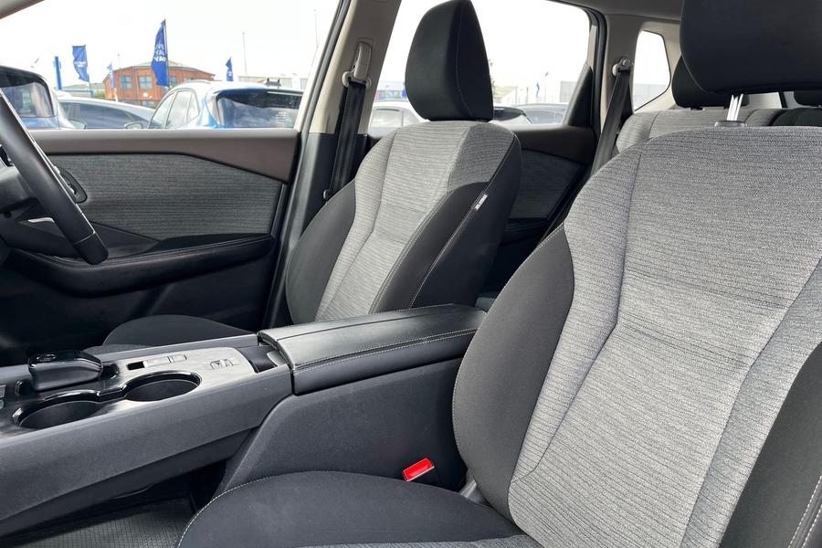 Nissan X-TRAIL Photo autoimg-f8318ec0481516154a8f11e250013e454ed51f46.jpg
