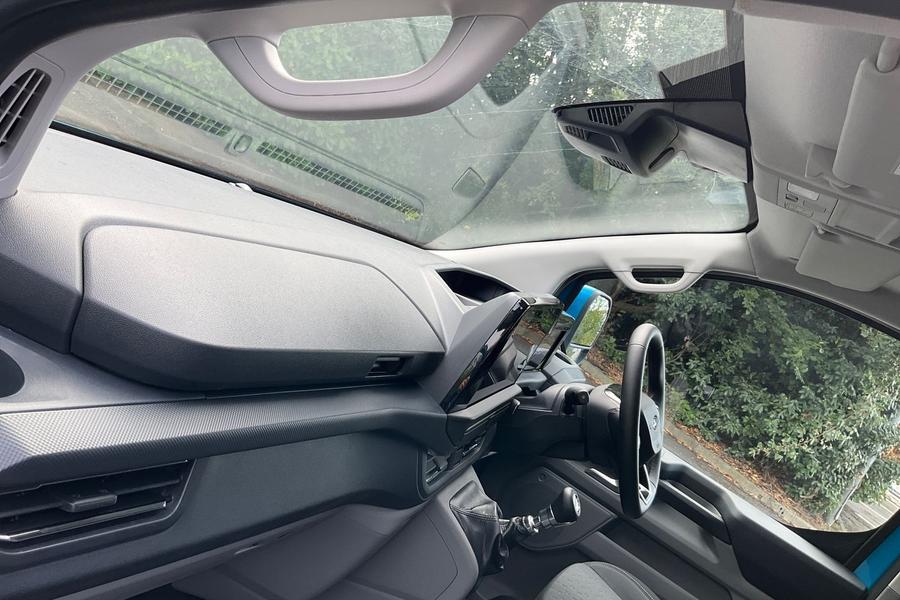Ford Transit Custom Photo autoimg-f834e13ef8de9656bdeb11635f68c3ed4f607954.jpg