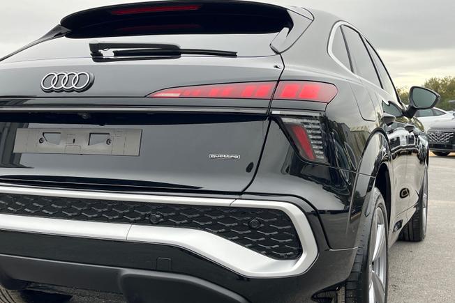 AUDI  Q3 Sportback Photo 18