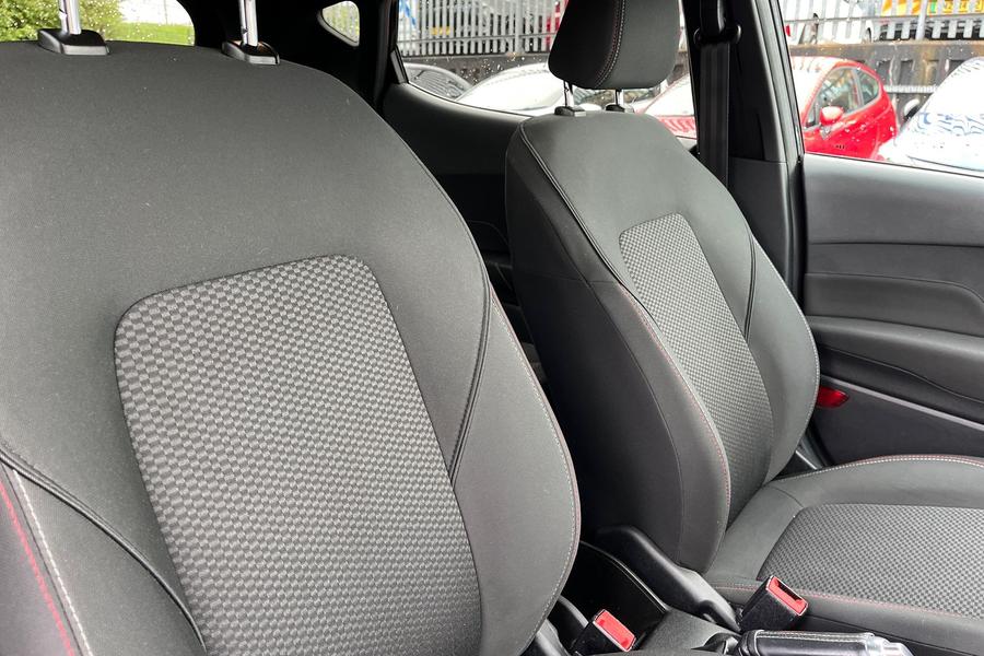 Ford FIESTA Photo autoimg-f837117a7a6a188161c570cf7b19285ccadca511.jpg