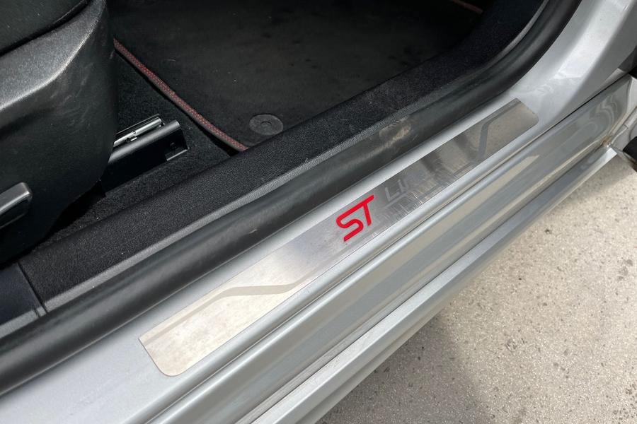 Ford FOCUS Photo autoimg-f83c991d2fee055858b7366baef47bc3d5bdeab9.jpg