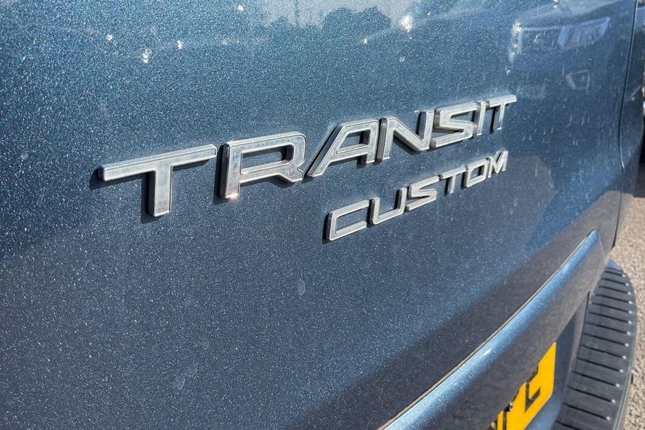 Used FORD TRANSIT CUSTOM YO23NPE 20