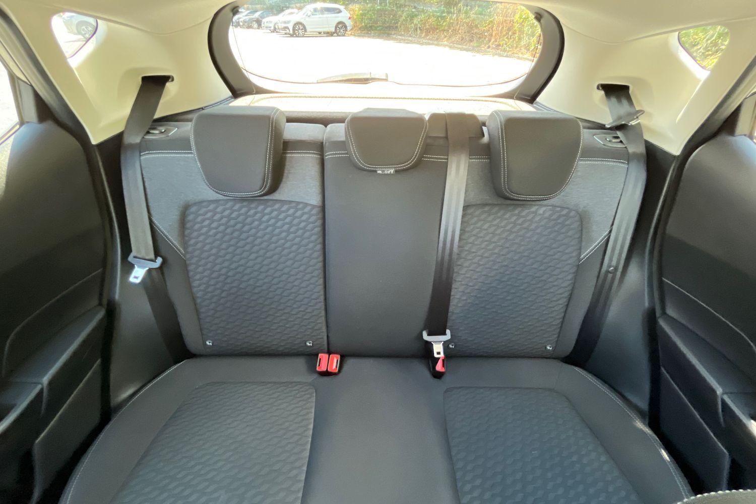 Ford FIESTA Photo 19