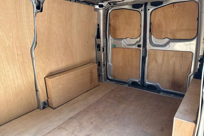 VOLKSWAGEN Transporter Photo 9