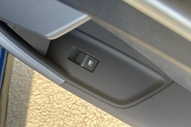 AUDI  S3 Saloon Photo 45