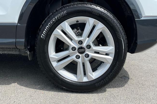 AUDI Q2 Photo 5