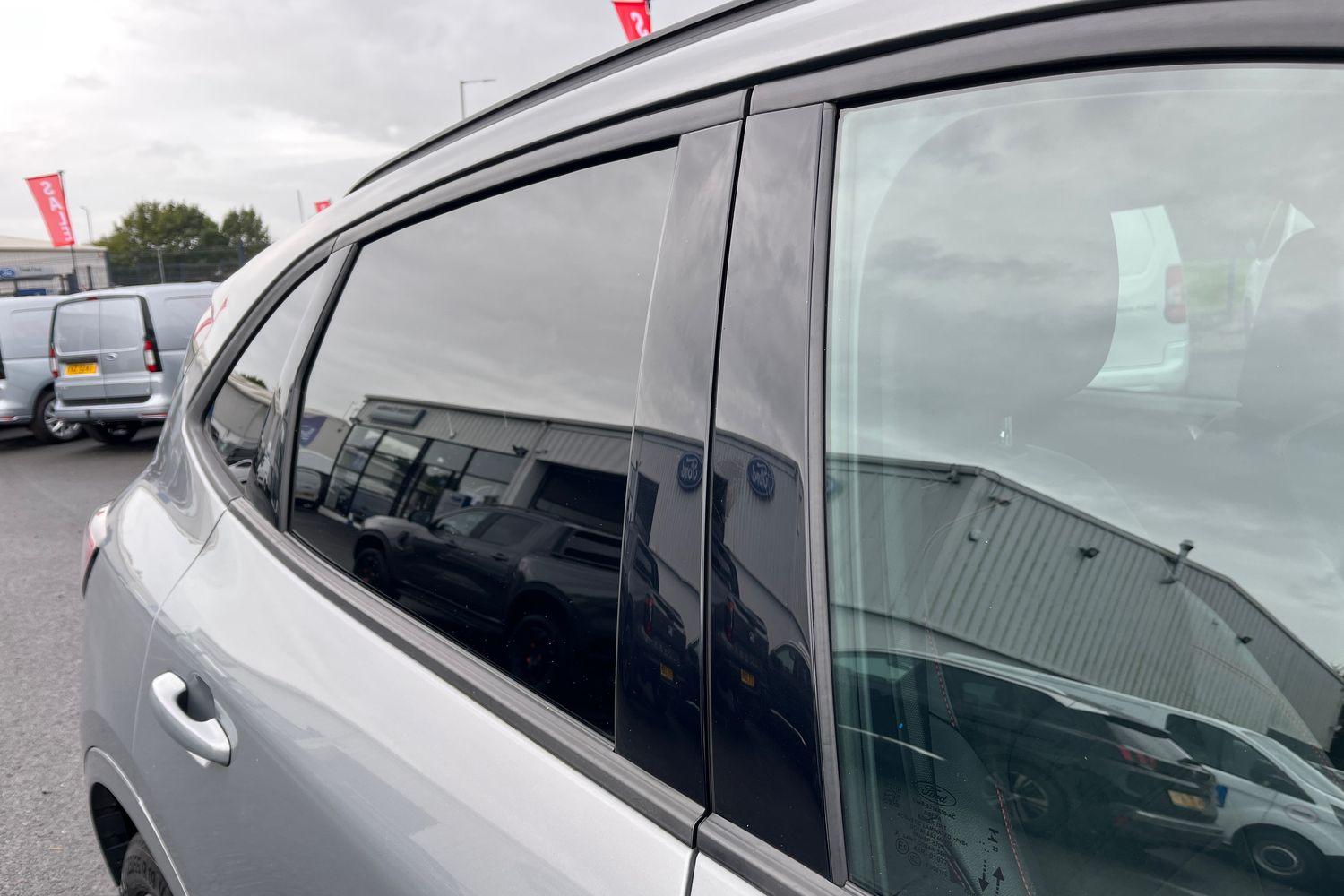 Ford KUGA Photo 24