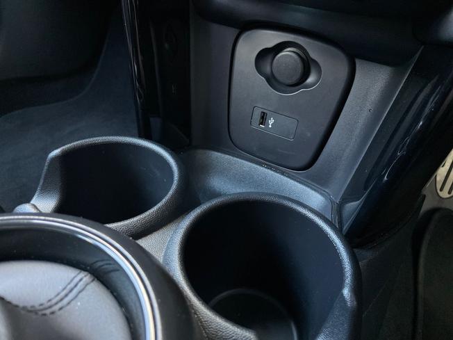 MINI Hatch Photo 42