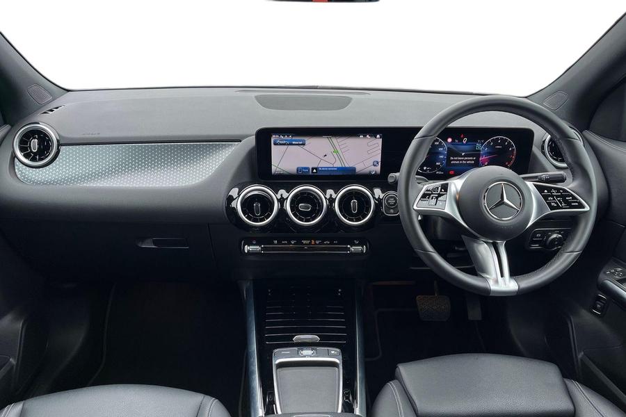 Mercedes-Benz GLA Photo autoimg-f84b3c9cd7a71682013171a103c26e072349c4db.jpg
